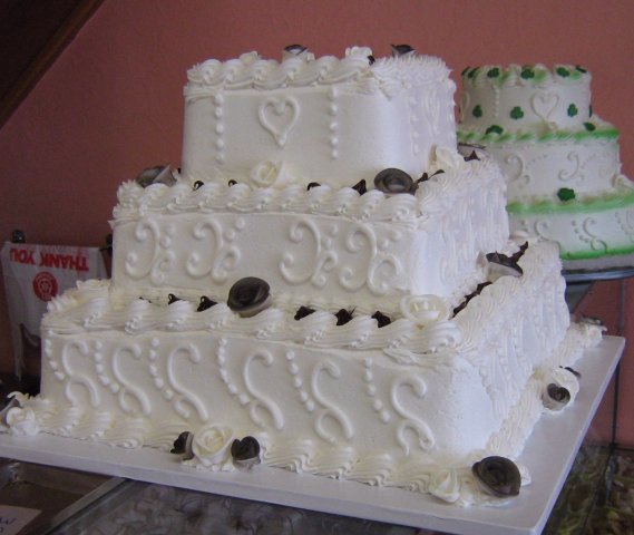 3 tier square black and white